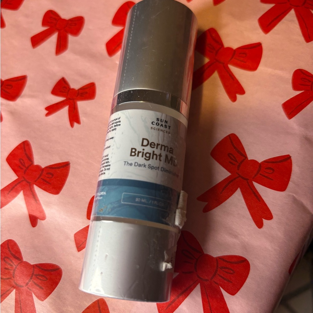 Derma Bright Serum - Silver and White